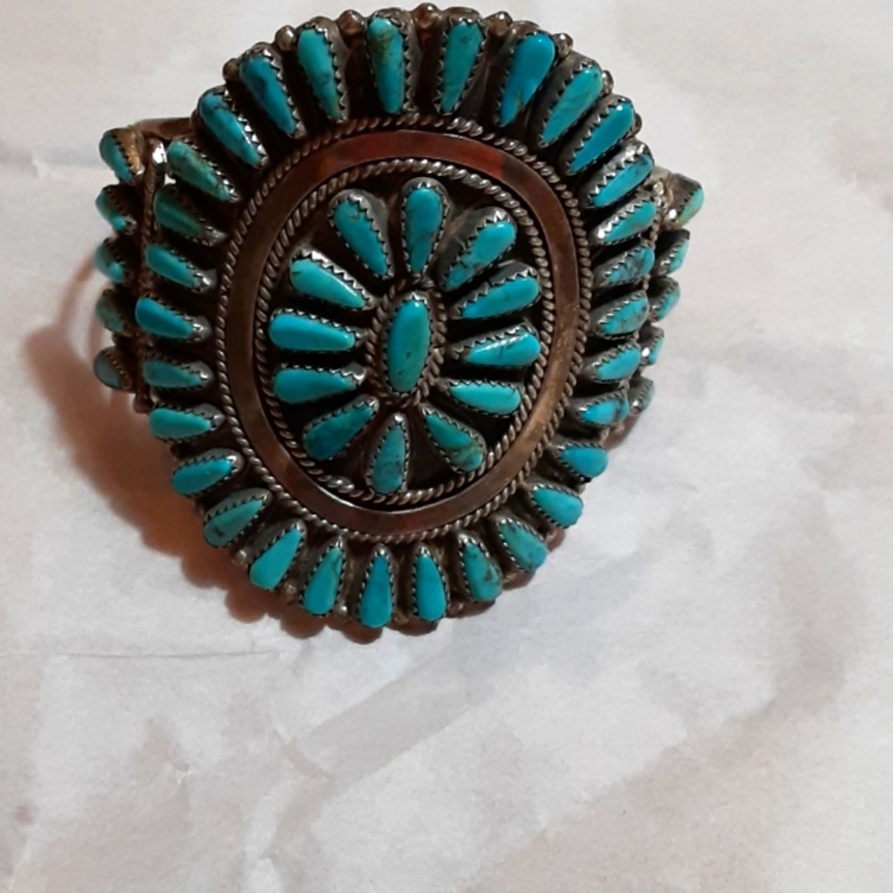 Navajo hand made turqouise bracelet